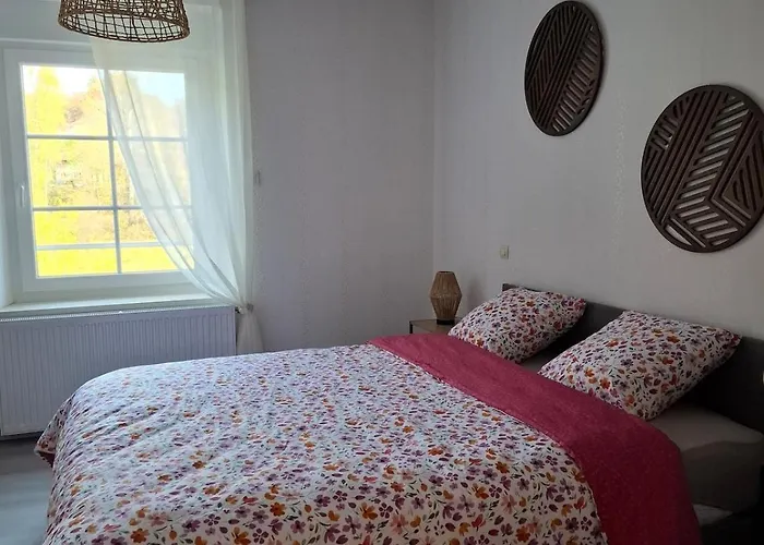 Maison Familiale En Lisière De Forêt Hébergement de vacances Val-et-Chatillon